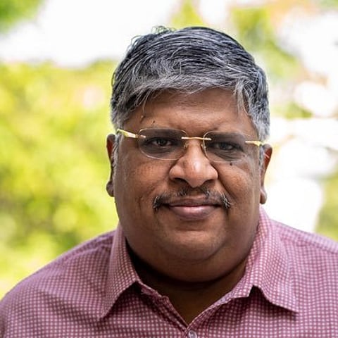 ஆனந்த் சீனிவாசன்