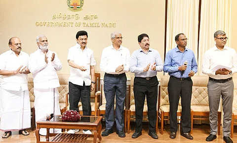 சென்னை தீவுத்திடலில் இயற்கை வனப்புடன் கூடிய நவீன நகர்ப்புர பொது சதுக்கம்!