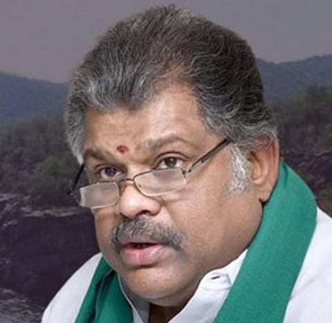 இடைநிலை ஆசிரியா்களின் கோரிக்கையை அரசு உடனடியாக நிறைவேற்ற வேண்டும்: ஜி.கே.வாசன்