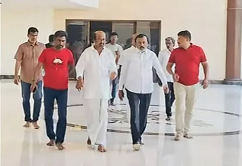 சைதை துரைசாமியை சந்தித்த நடிகர் ரஜினிகாந்த்