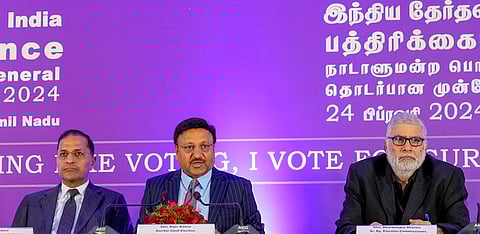 பணப்பட்டுவாடா குறித்து புகாரளிக்க சி-விஜில் செயலி: ராஜீவ் குமார்