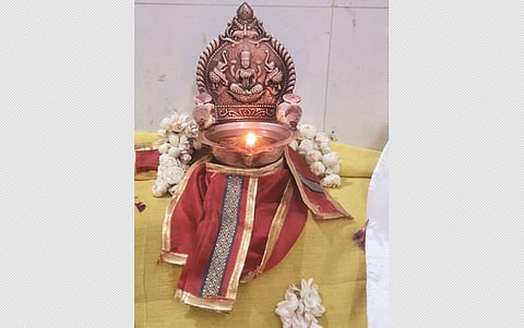 தீபமே தெய்வம்..!
