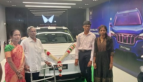 பிரக்ஞானந்தாவுக்கு கார் பரிசளித்த ஆனந்த் மஹிந்திரா