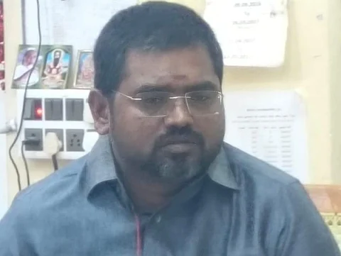 திருவெறும்பூர் சார்பதிவாளர் சபரி ராஜன்