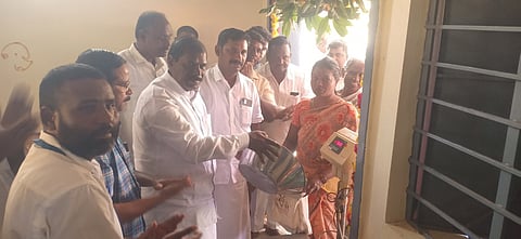 புதிய நியாய விலைக் கடைகள்:
ஜி.கே.மணி எம்எல்ஏ திறப்பு