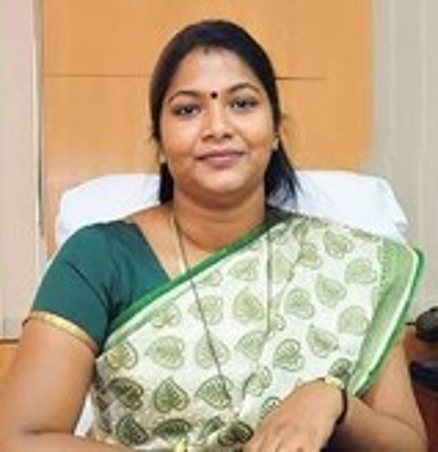 சிதம்பரம் தொகுதி பாஜக வேட்பாளா் பி. காா்த்தியாயினி