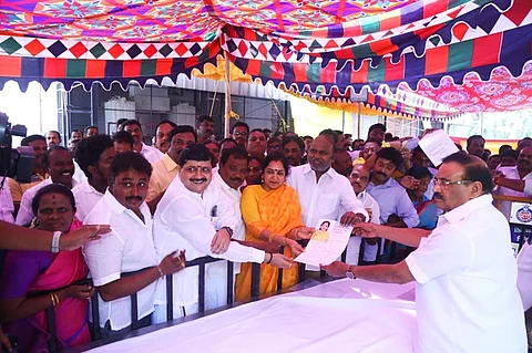 தென்சென்னையில் போட்டியிட தமிழச்சி தங்கபாண்டியன் விருப்ப மனு!