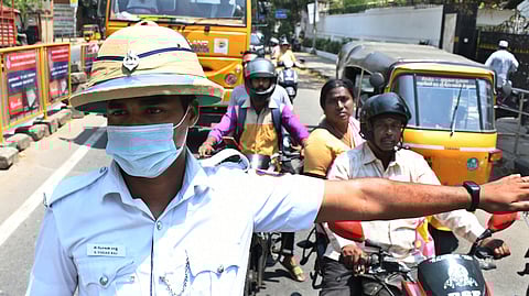 கட்டுப்பாட்டினை ‘கறார்’ ஆக்கும் காவல்துறை!