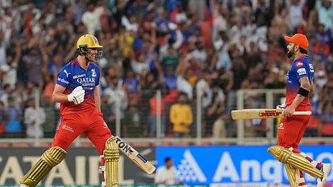 குஜராத் டைட்டன்ஸை வீழ்த்தி ஆர்சிபி அபார வெற்றி!