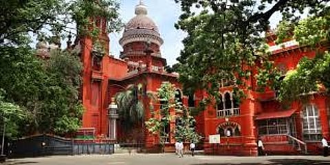 தூத்துக்குடி துப்பாக்கிச் சூடு சம்பவம்: ஜூன் 7-க்குள் பதில் மனு தாக்கல் செய்ய உயா்நீதிமன்றம் உத்தரவு