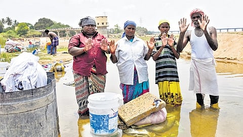 சலவையாளர்களின் தேய்ந்து போன ரேகைகள்: இப்படி ஒரு பிரச்னையா?