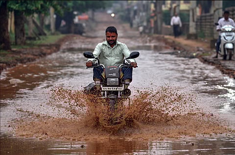 பெங்களூருவில் மிதமான மழை: மக்கள் மகிழ்ச்சி