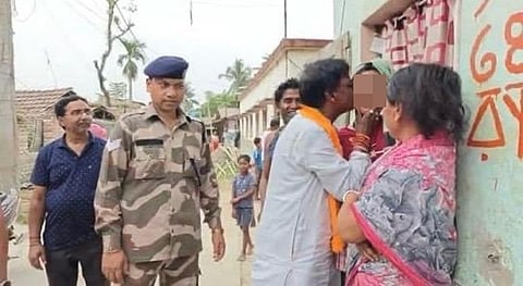 பெண்ணுக்கு முத்தம் கொடுத்து வாக்கு கேட்ட பாஜக வேட்பாளர்!