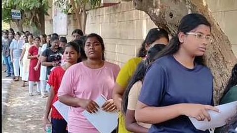 மாணவ, மாணவிகள் | கோப்புப் படம்