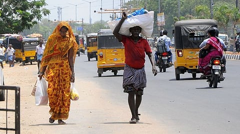 தமிழகத்தில் 10 இடங்களில் வெயில் சதம்: வேலூரில் 104.36 டிகிரி!