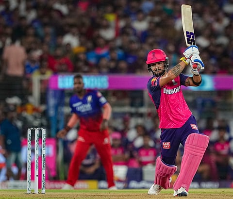 ராஜஸ்தான் ‘த்ரில்’ வெற்றி; குவாலிஃபயா் 2-க்கு முன்னேறியது
- பெங்களூருக்கு மீண்டும் ஏமாற்றம்