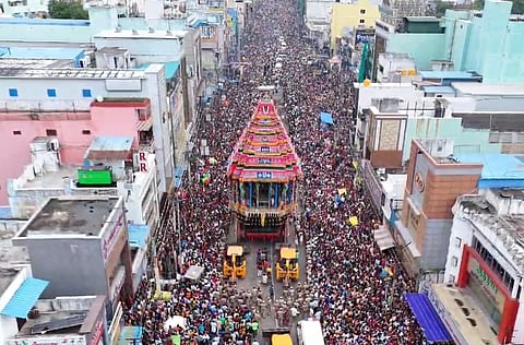 காஞ்சிபுரம் வரதராஜ பெருமாள் கோயிலில் தேரோட்டம்!