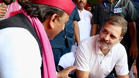 உ.பி. இடைத்தோ்தல்: சமாஜவாதியிடம் கூடுதல் இடங்கள் கோரும் காங்கிரஸ்