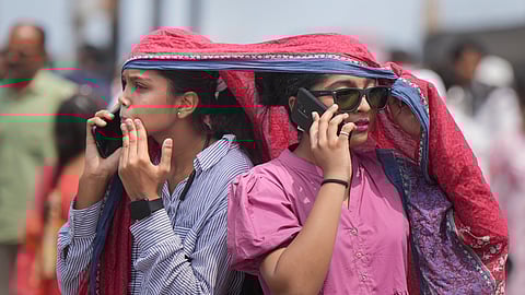 வெயிலோ வெயில்