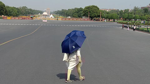 தில்லியில் பள்ளிகளுக்கு கோடை விடுமுறை நீட்டிப்பு!