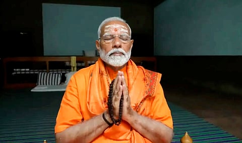 தியானத்தில் மோடி
