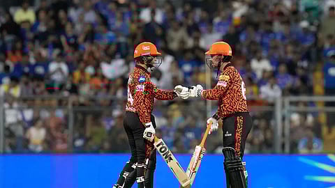 குவாலிஃபையர் 2: சன்ரைசர்ஸ் பேட்டிங்; வாய்ப்பை பயன்படுத்திக் கொள்ளுமா?