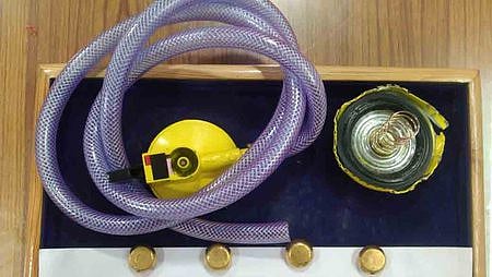 திருச்சி பன்னாட்டு விமான நிலையத்தில் ரூ. 14 லட்சம் மதிப்புள்ள தங்கம் பறிமுதல்