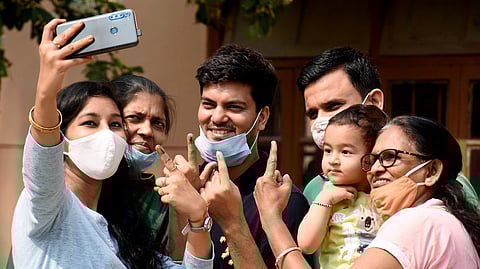 மக்களவைக்கு தோ்வான 41 கட்சிகளின் வேட்பாளா்கள்!
கடந்த முறையைவிட அதிகம்