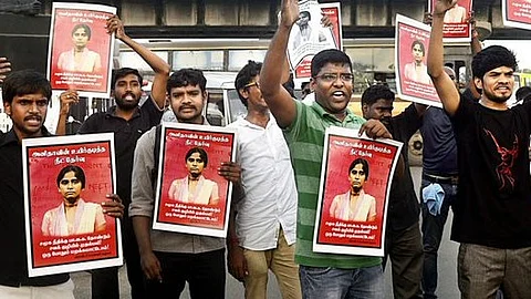 நீட் தேர்வில் ஒருதலைப்பட்சம்: அனிதாவின் மதிப்பெண் சான்றிதழைப் பகிர்ந்த கேரள காங்கிரஸ்!