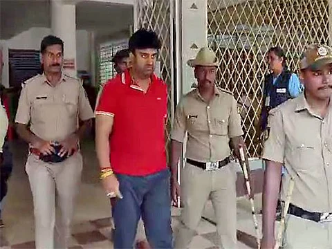 சூரஜ் ரேவண்ணாவுக்கு ஜூலை 1 வரை காவல்!
