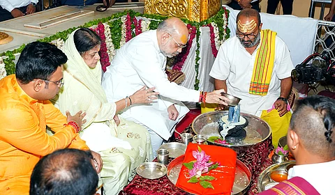 சோமநாதர் கோயிலில் அமித் ஷா