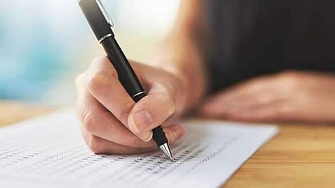 ஜேஇஇ, நீட் போட்டித் தோ்வுகளுக்கு பயிற்சி: வழிகாட்டுதல்கள் வெளியீடு