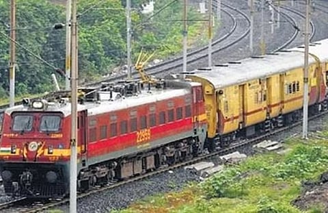 தாம்பரம்-ராமநாதபுரம் இடையே
வாரம் இருமுறை சிறப்பு ரயில் இயக்கம்