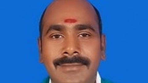 சமூக ஆா்வலா் செல்ல.சுகுமாா்.