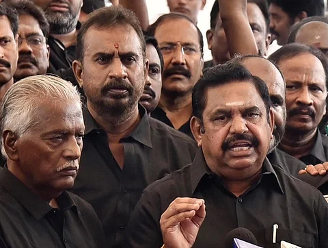 பேரவையில் இருந்து இரண்டாவது நாளாக வெளிநடப்பு செய்த பின்னர் செய்தியாளர்களுக்கு பேட்டியளத்த எதிரிக்கட்சித் தலைவர் எடப்பாடி கே.பழனிசாமி.