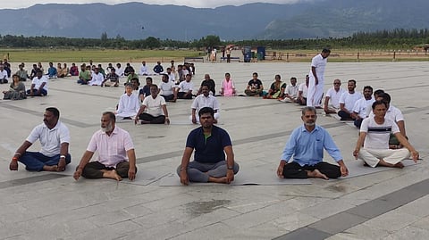 கோவையில் நடைபெற்ற யோகா நிகழ்ச்சியில் அண்ணாமலை