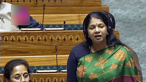 நாடாளுமன்ற திமுக தலைவராக கனிமொழி!