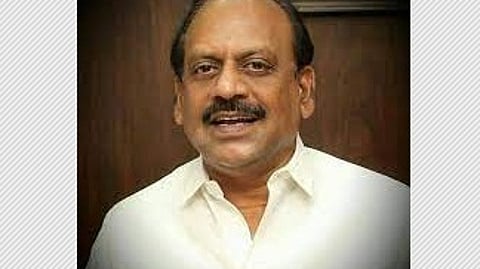 வாழ்விட மேம்பாட்டு வாரிய குடியிருப்பு இளைஞா் மன்றங்களுக்கு உபகரணங்கள்