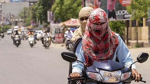 சென்னை உள்பட 11 இடங்களில்
வெயில் சதம்!