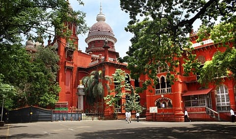 உயர் நீதிமன்றம்