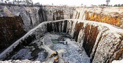 கல் குவாரி.