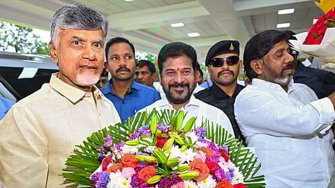 ஆந்திர, தெலங்கானா முதல்வர்கள் சந்திப்பு!