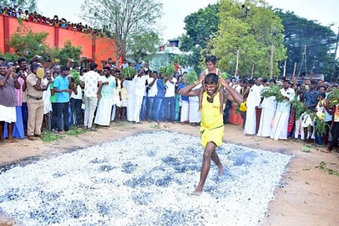 ஆண்டிமடம் திரெளபதியம்மன்
கோயிலில் தீமிதி திருவிழா