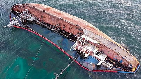 ஓமன் கடலில் மூழ்கிய எண்ணெய் கப்பல்: இந்தியப் பணியாளா் உயிரிழப்பு