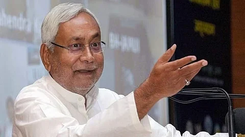 முதல்வா் நிதீஷ் குமாா்