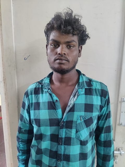 கமல்ராஜ். ~விக்னேஷ்.