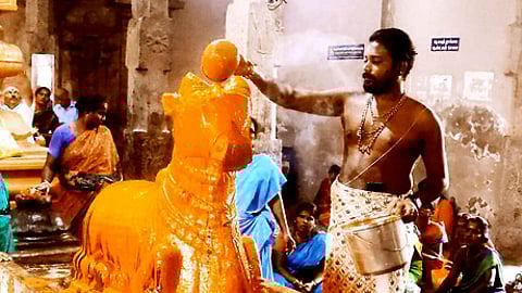 திருப்பத்தூா் சிவன் கோயில்களில்
பிரதோஷ விழா