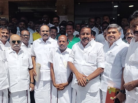 அமைச்சர்கள் தங்கம் தென்னரசு, கே. என். நேரு உடன் மேயர் வேட்பாளர் ராமகிருஷ்ணன்.