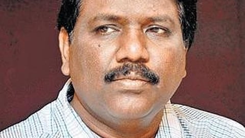 ரவிக்குமாா் எம்.பி.