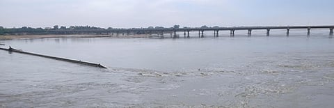 கொள்ளிடம் ஆற்றில் கதவணை அமைக்க வலியுறுத்தி தொடா் போராட்டத்தில் ஈடுபட முடிவு